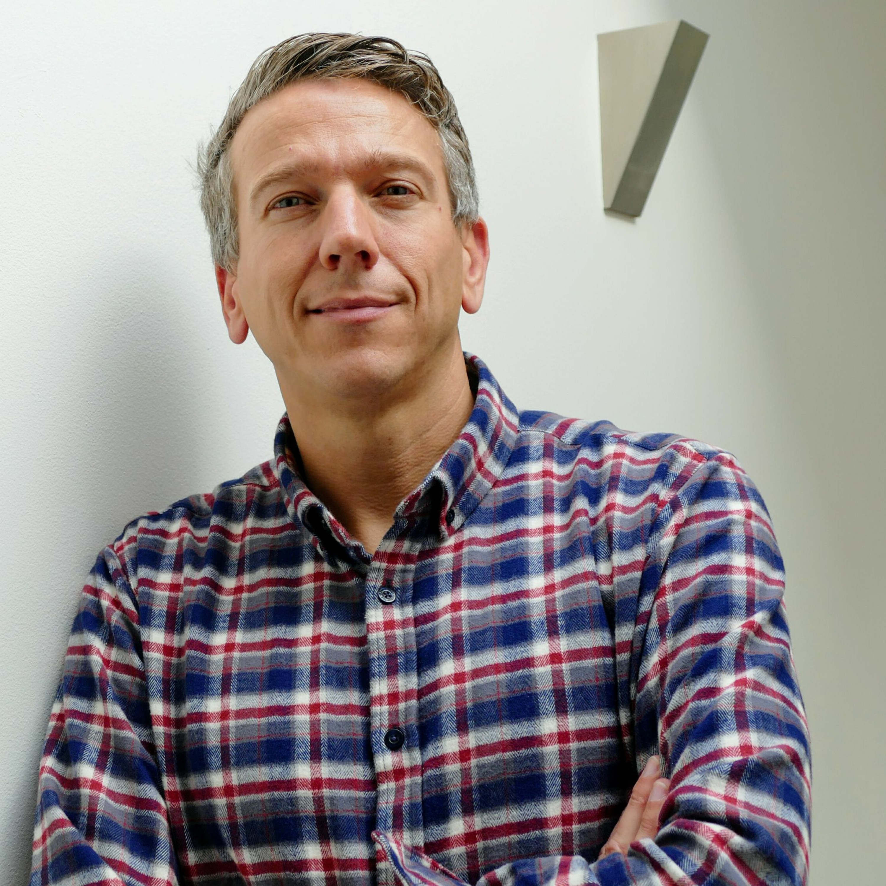 #36 How doing good attracted 200m views in 12 months. Michiel de Gooijer, Founder, Brightvibes.